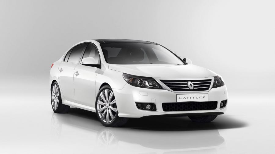  Renault Latitude 2011 года  (фото 24 из 40)